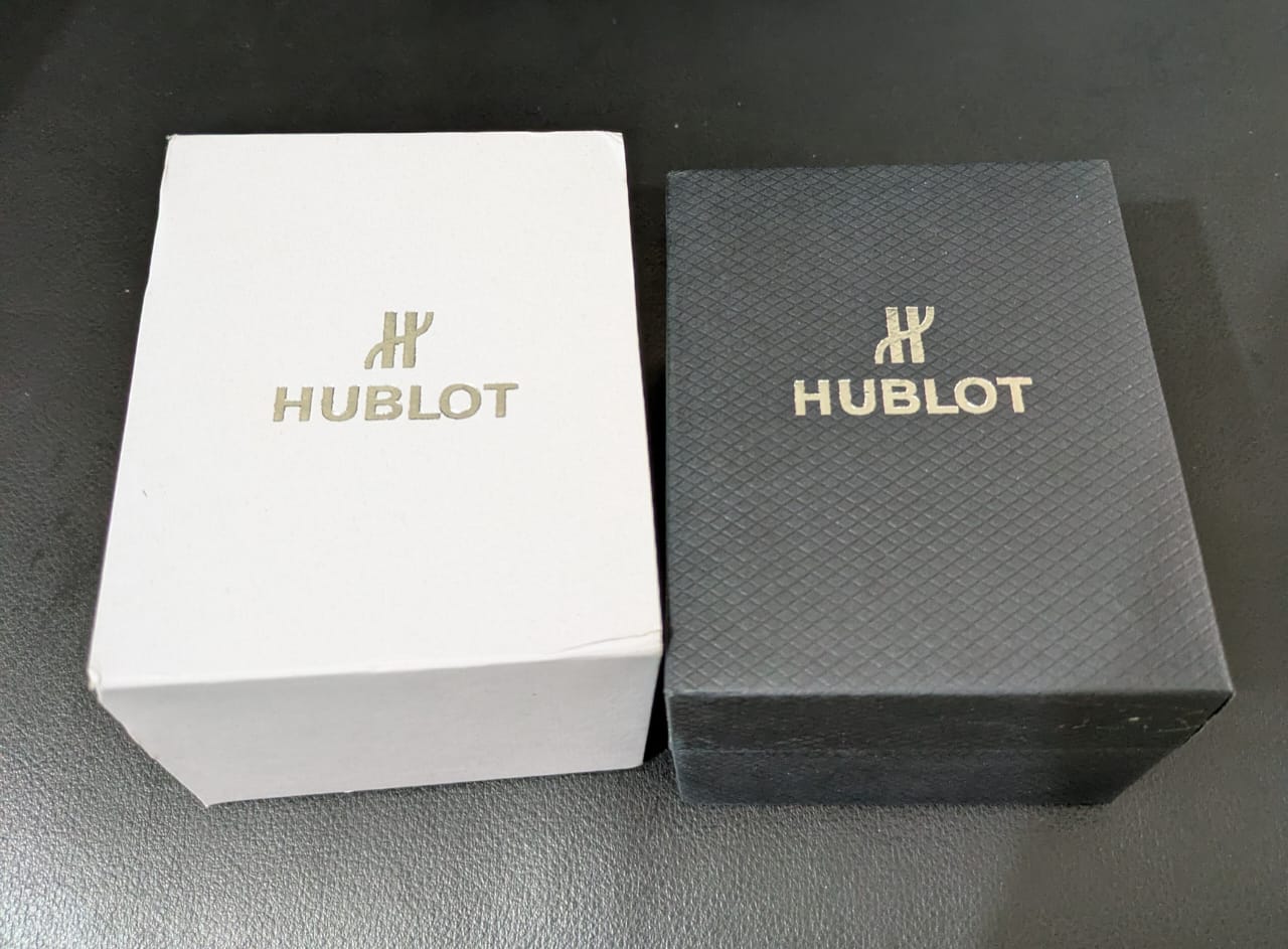 HUBLOT Redefine the time (Dark Grey Chain)